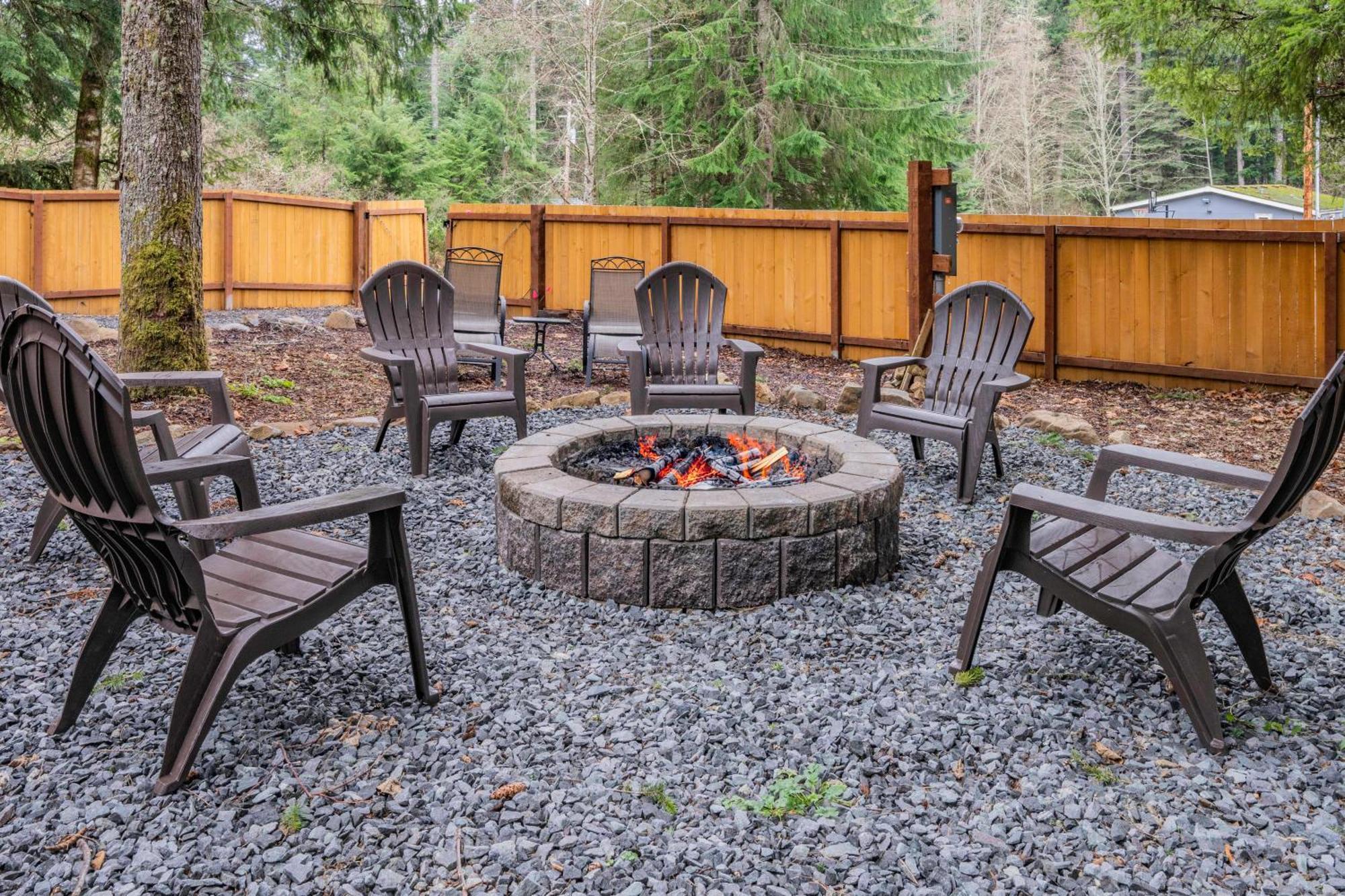 Mt. Rainier Cabin W/Hot Tub Ashford Dış mekan fotoğraf